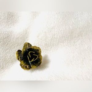 Flower shape ring